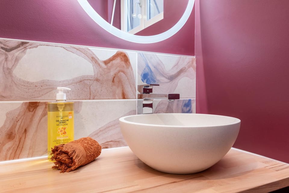 Le Cocon Velin & SPA Apartment in Villeurbanne