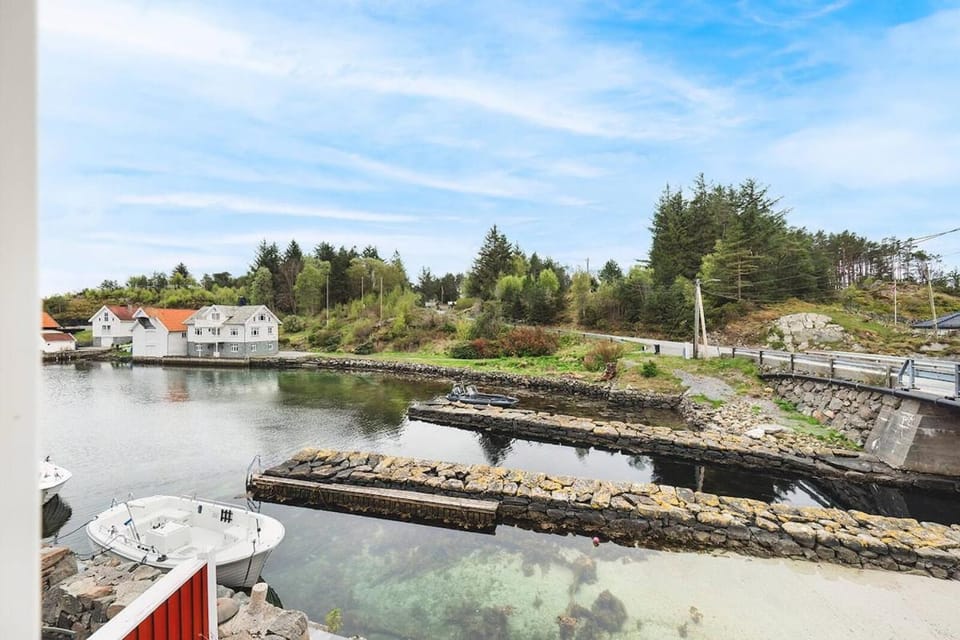 Great cabin by the sea, fantastic fishing area Cabin in Rogaland