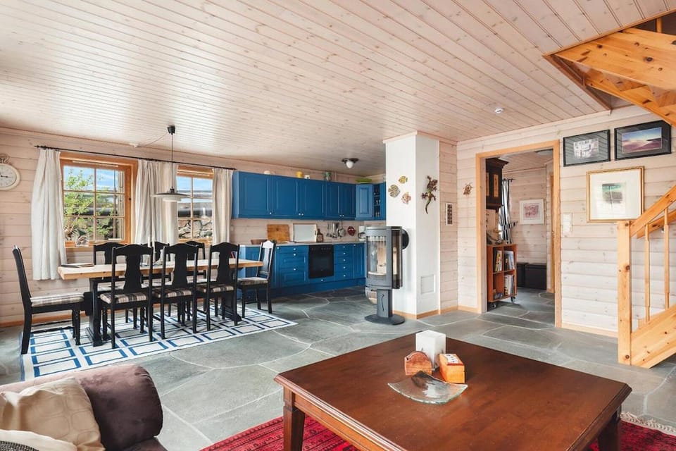 Great cabin by the sea, fantastic fishing area Cabin in Rogaland