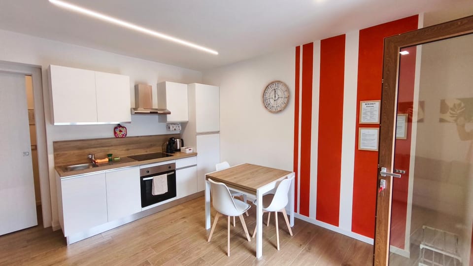 Living room, Photo of the whole room, kitchen
