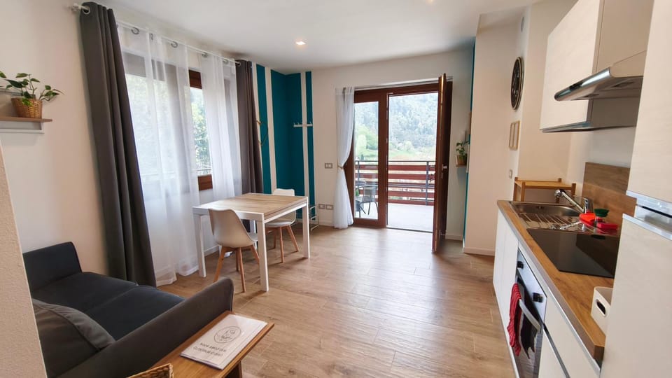 Balcony/Terrace, Living room