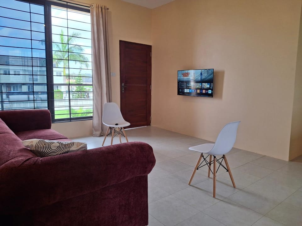 Communal lounge/ TV room, Living room