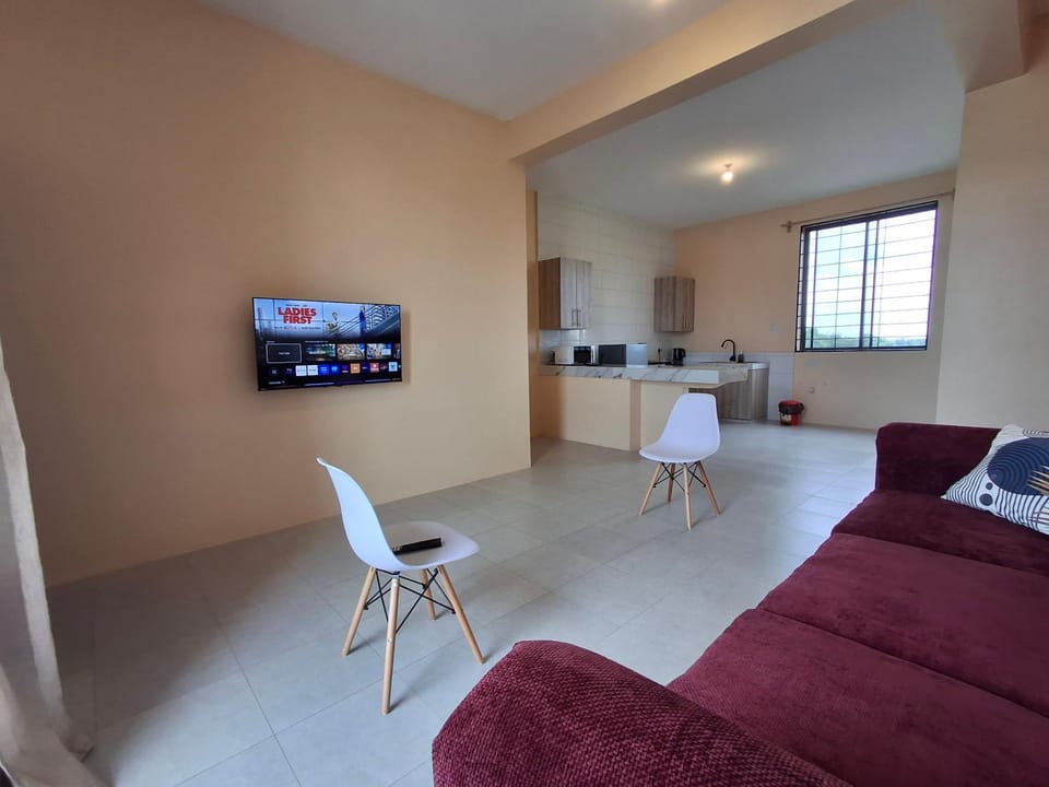Kitchen or kitchenette, Living room, Dining area