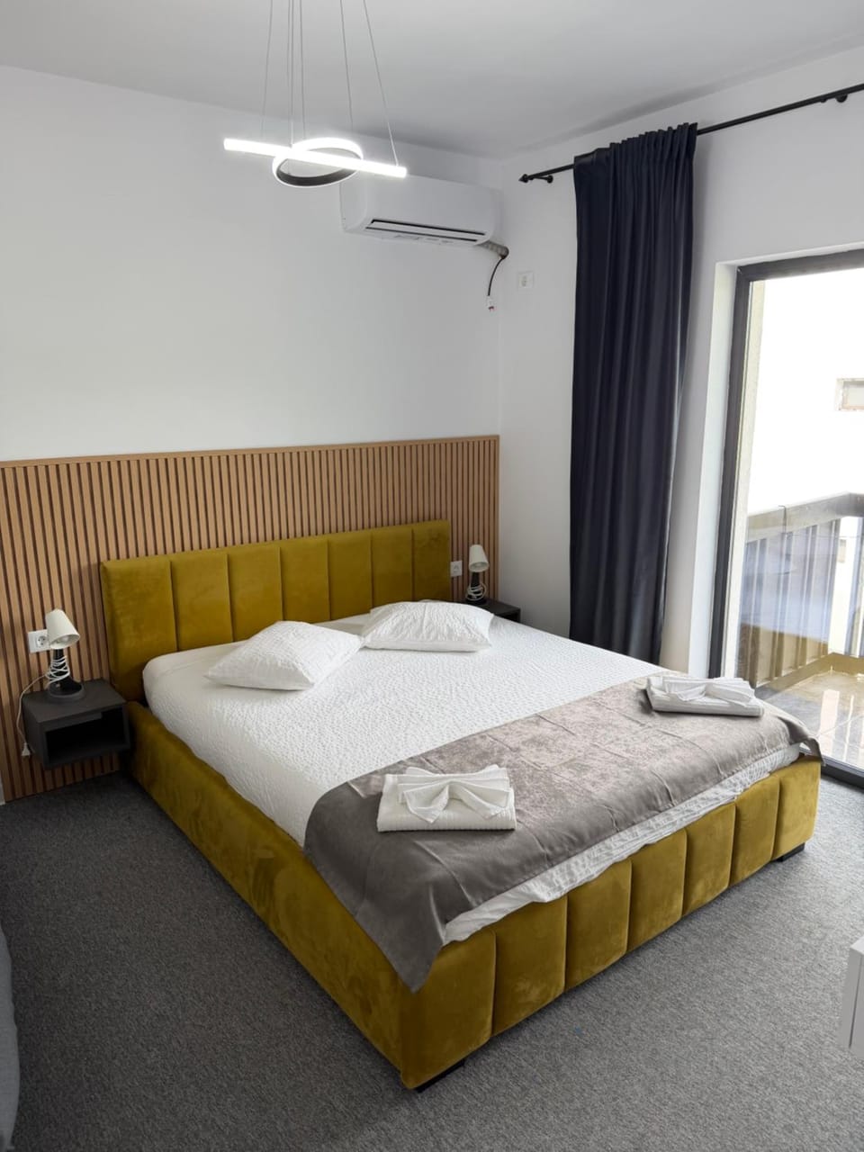 Pensiunea LOFT Căciulata Bed and Breakfast in Romania