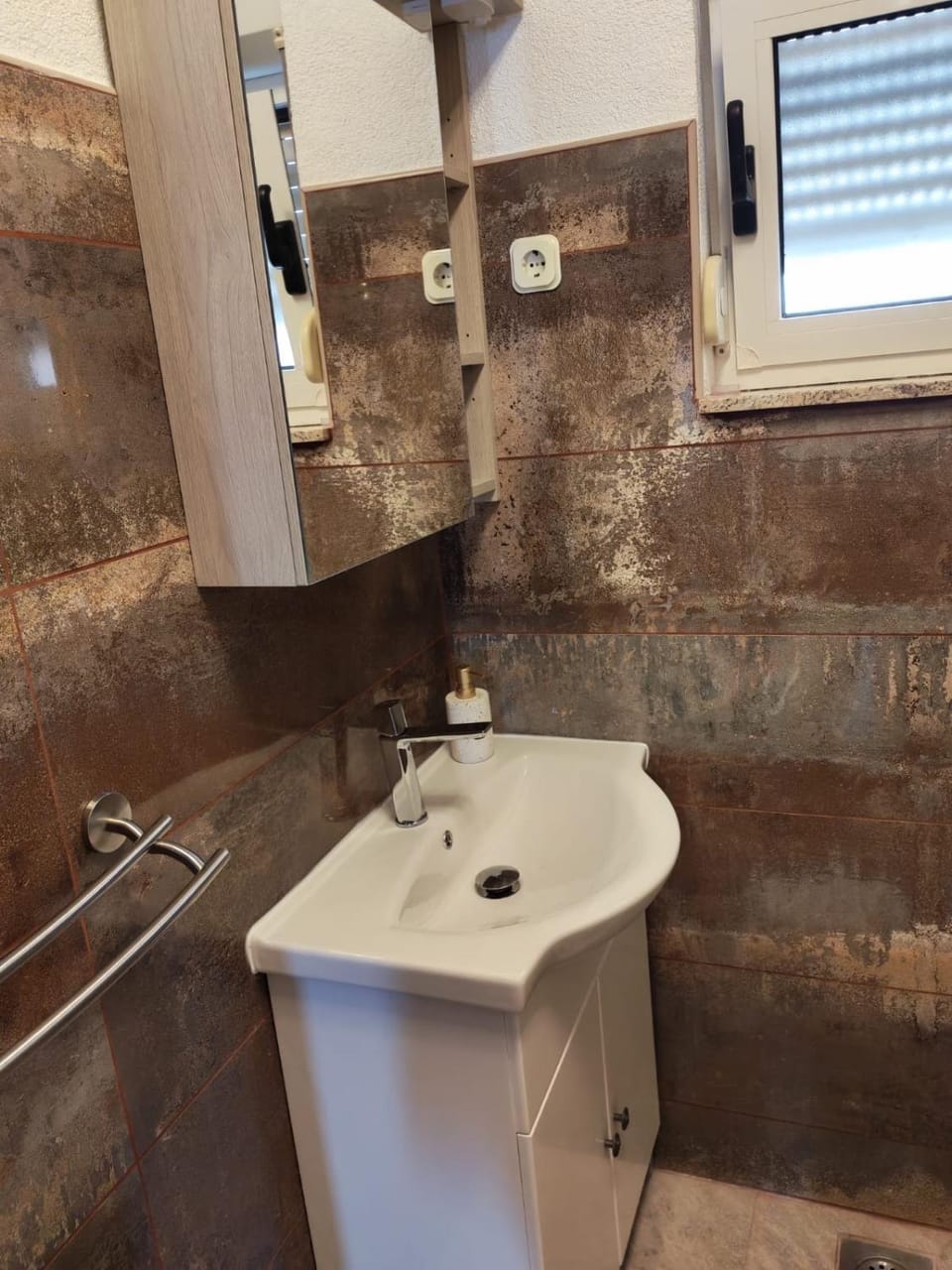Pearl Apartments Bed and Breakfast in Šibenik-Knin County, Croatia