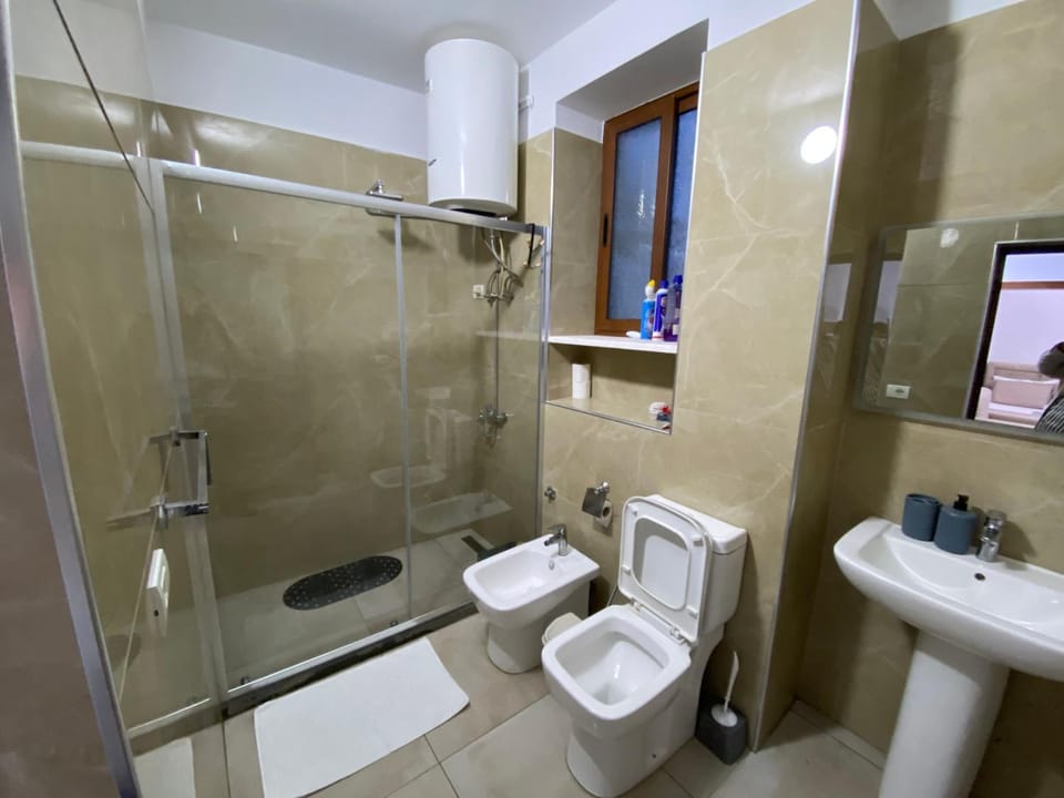 Shower, Toilet, Bathroom, bidet