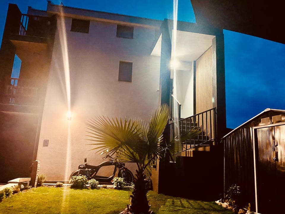 Property building, Garden, Garden view
