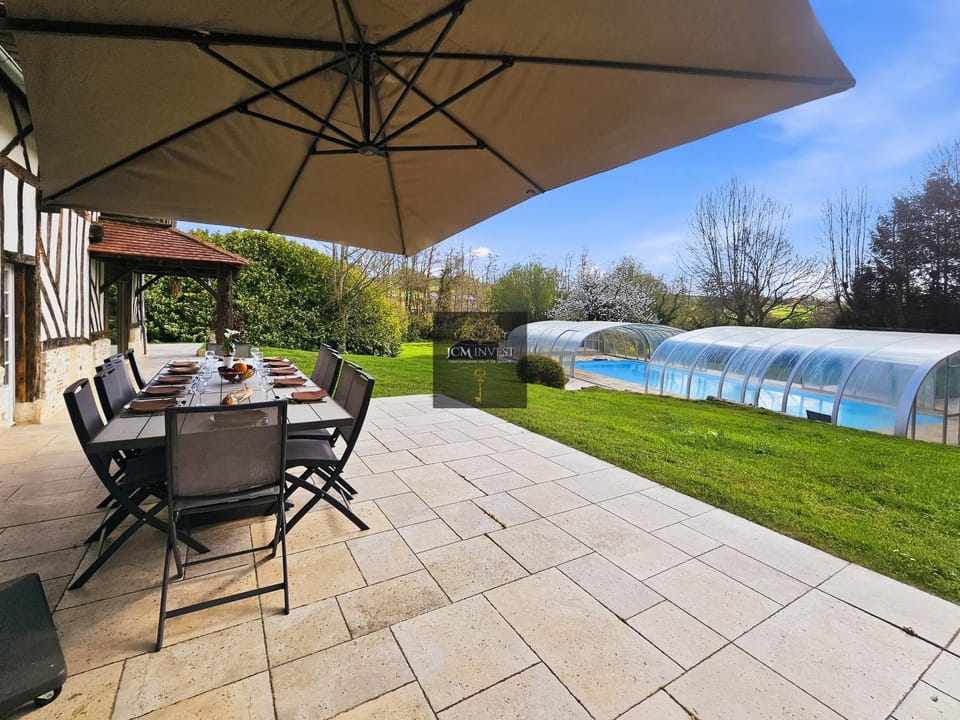 Dining area, Swimming pool
