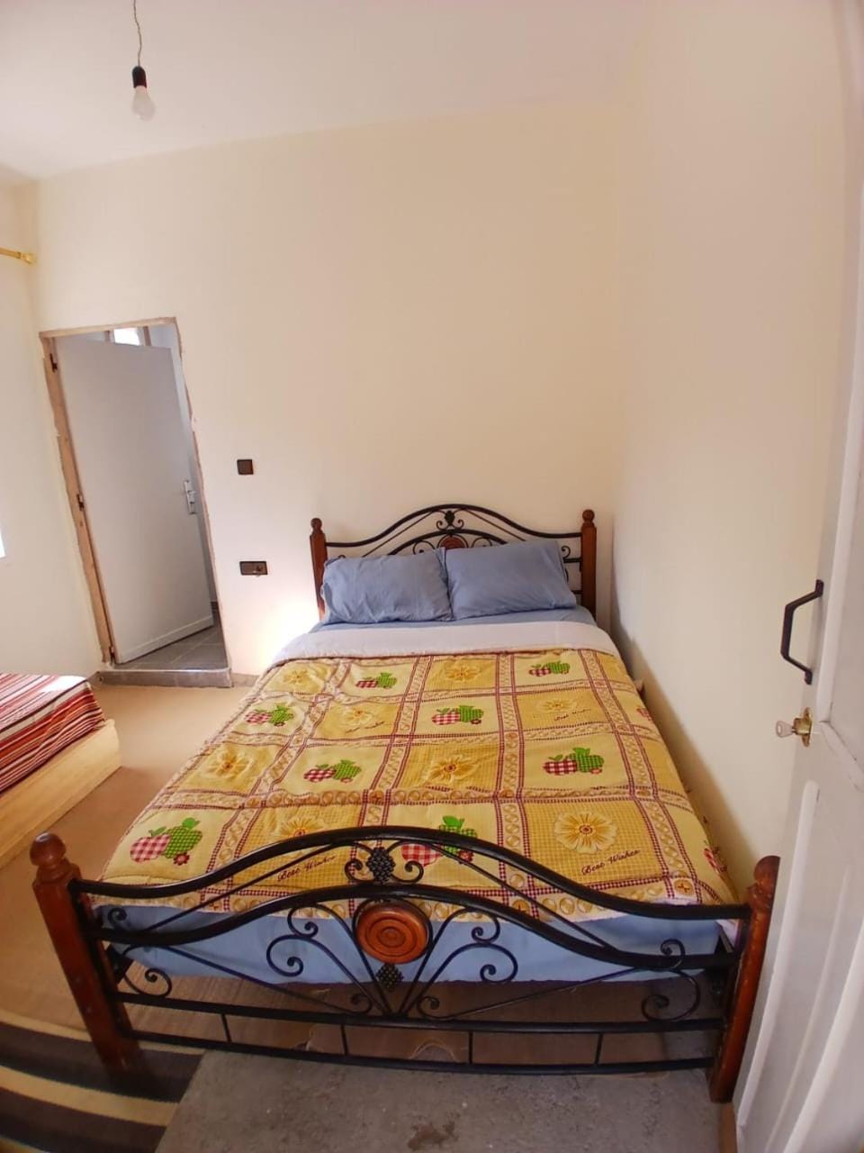 دوار ايدسولين اقليم الحسيمة المغرب Bed and Breakfast in Tangier-Tétouan-Al Hoceima