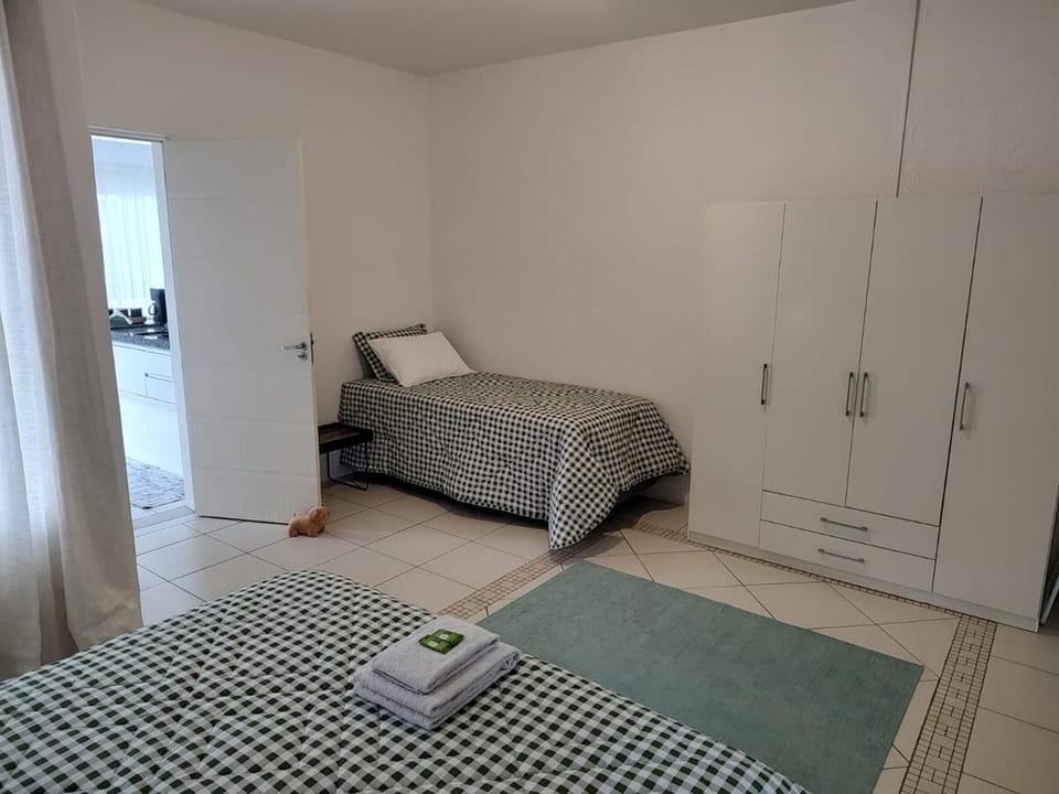 Apto com garagem - Localização estratégica - Próx BR 116 e RS 239 Apartment in State of Rio Grande do Sul