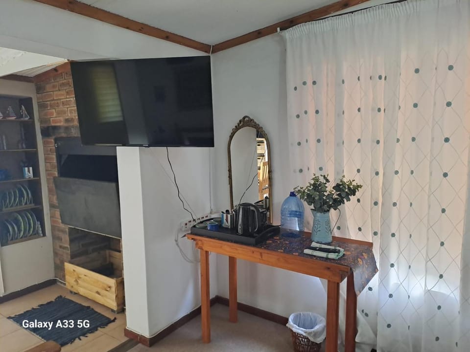 65 Rowweklip Bed and Breakfast in Western Cape
