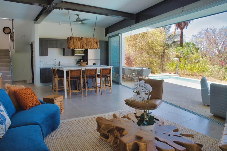 Living room, Dining area, dishwasher, kitchen