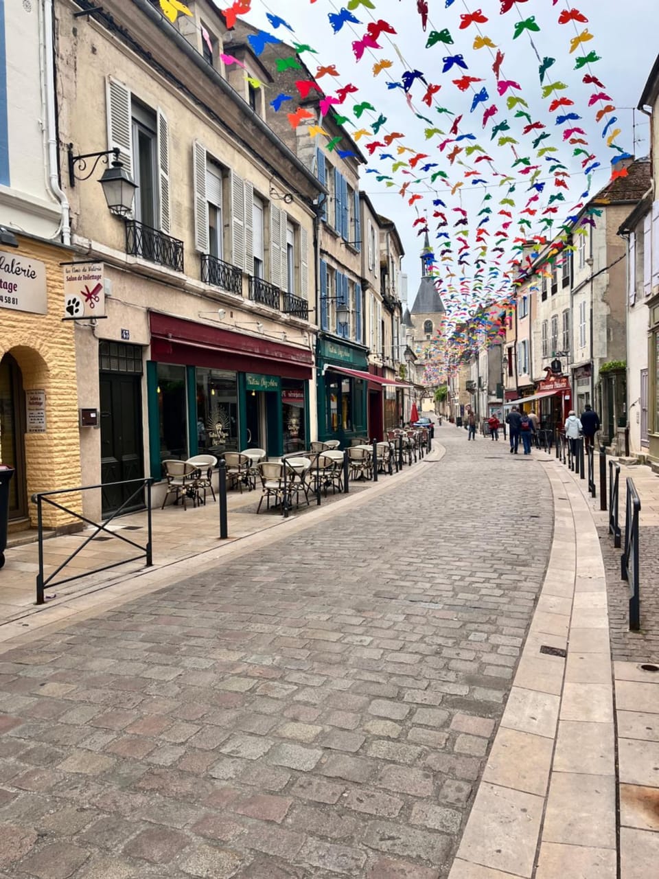 Day, Neighbourhood, City view, Street view, Location