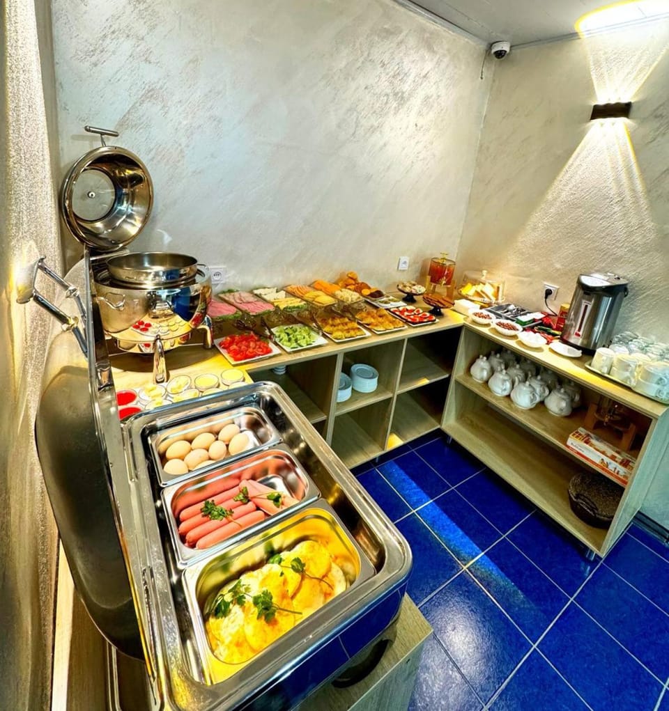 Buffet breakfast