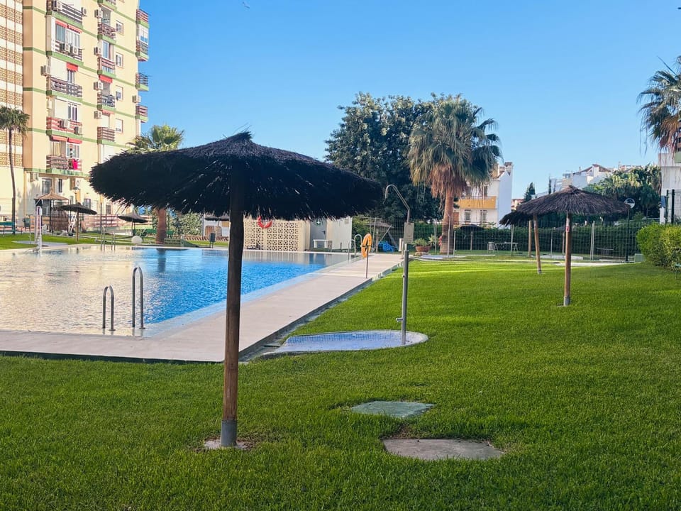 Naciones Sea View Apartment in Benalmadena