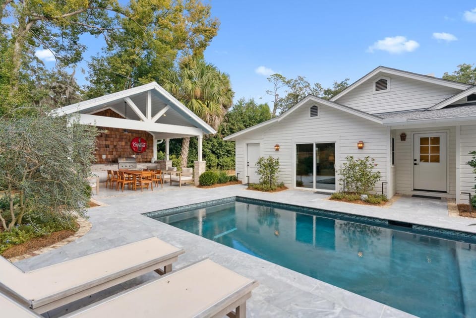 Red Bird Place - 11719 Old Demere Road House in Saint Simons Island