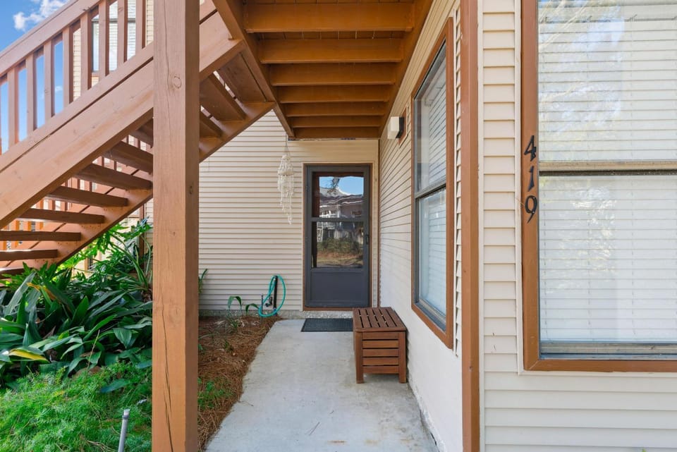 Harbour Oaks, Unit 419 House in Demere Park