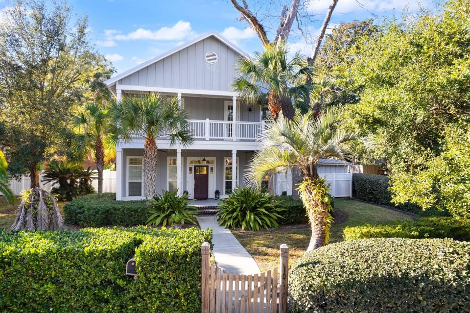 Spartina - 1073 Demere Road House in Saint Simons Island