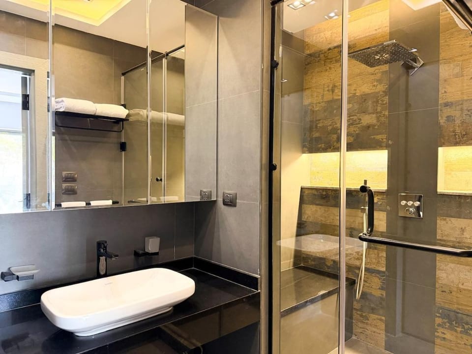 3BR Apartment with Balcony in Lakeview New Cairo Apartment in New Cairo City