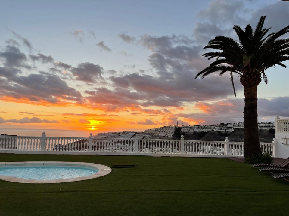 Balcony/Terrace, Swimming pool