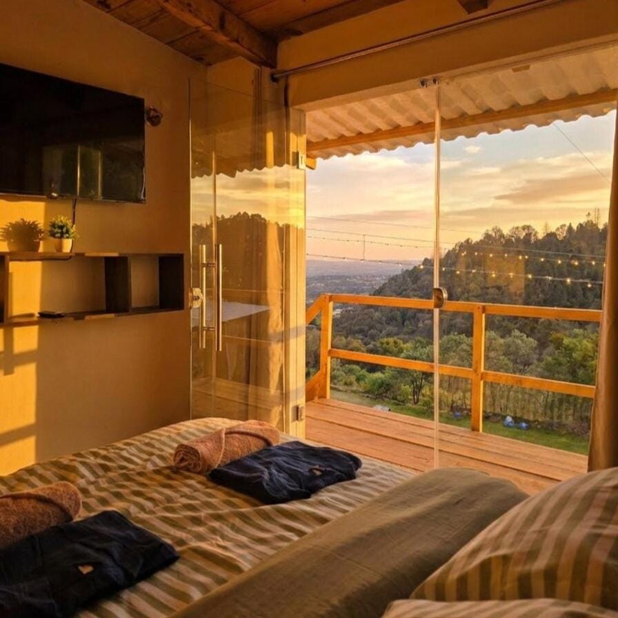 Biciting Pristine Loft Jacuzzi & Dream Sunrises Apartment in Hidalgo, Mexico