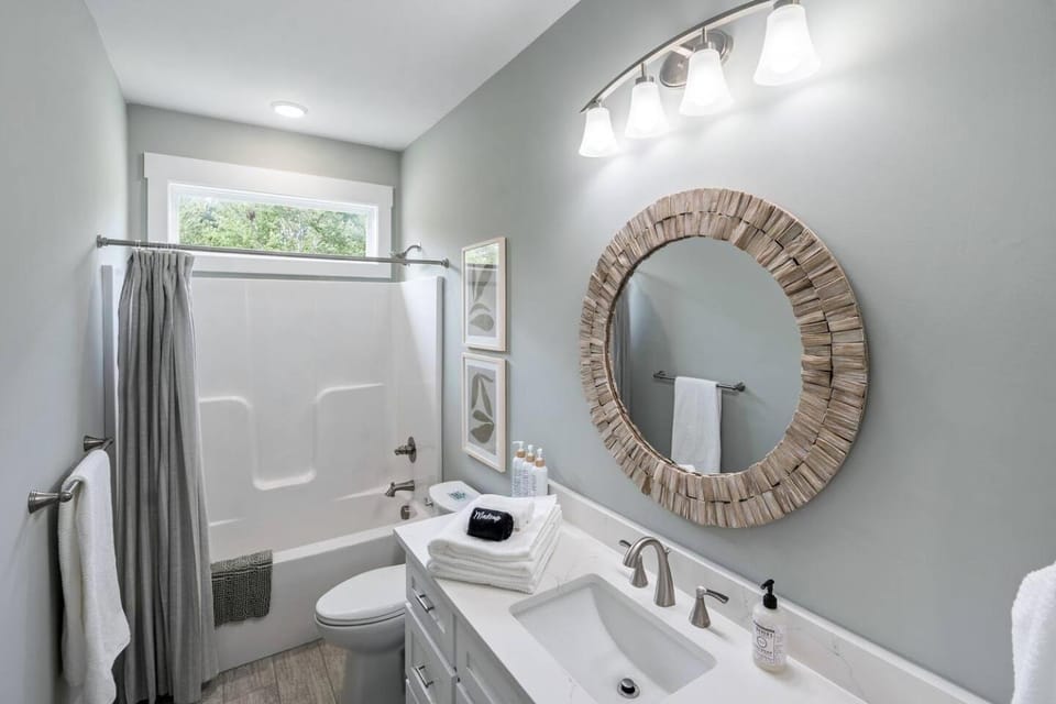 Shower, Bathroom, Bath, towels