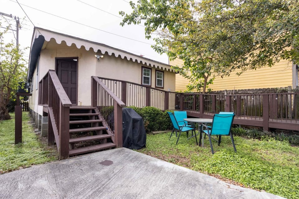 Property building, Patio