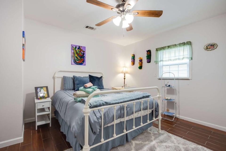 Bed, Bedroom