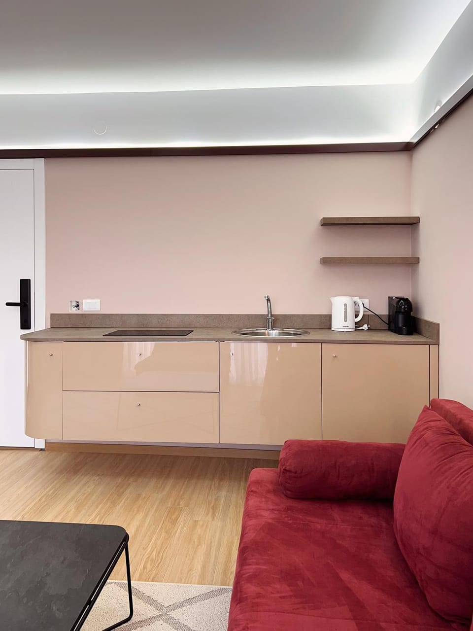Kitchen or kitchenette, Living room, Seating area