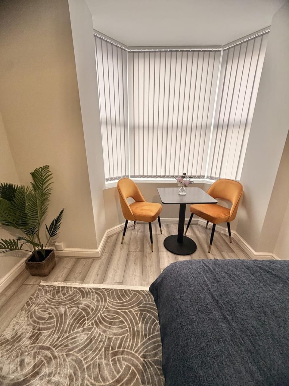 Modern Cosy Stay, En-suite & Free Parking Apartment in Stoke-on-Trent