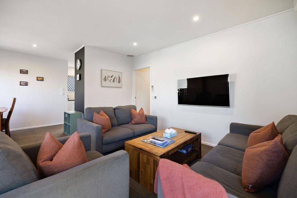 Reka Family Getaway - Relaxed Alpine Escape House in Queenstown
