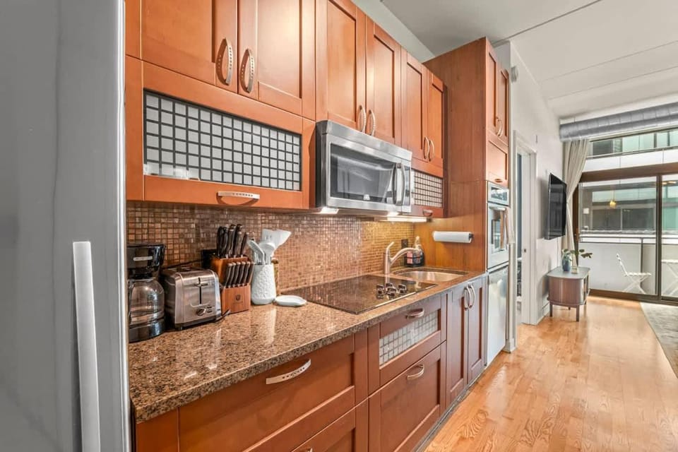 Luxury Fulton Market Condo - Prime Location Apartment in Chicago