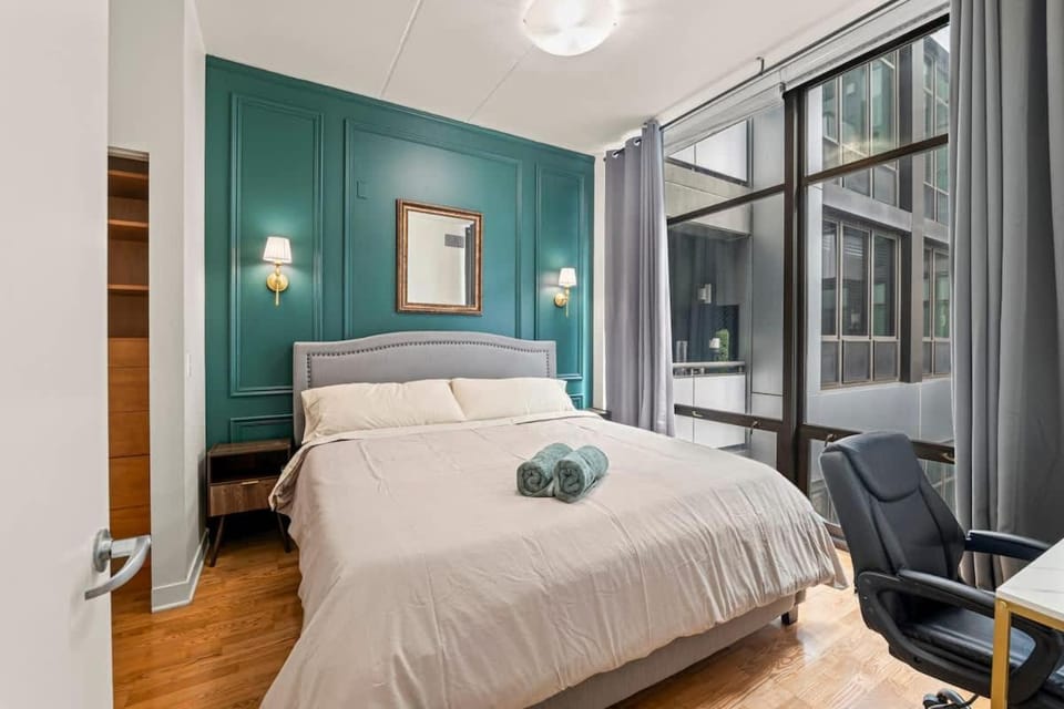 Luxury Fulton Market Condo - Prime Location Apartment in Chicago