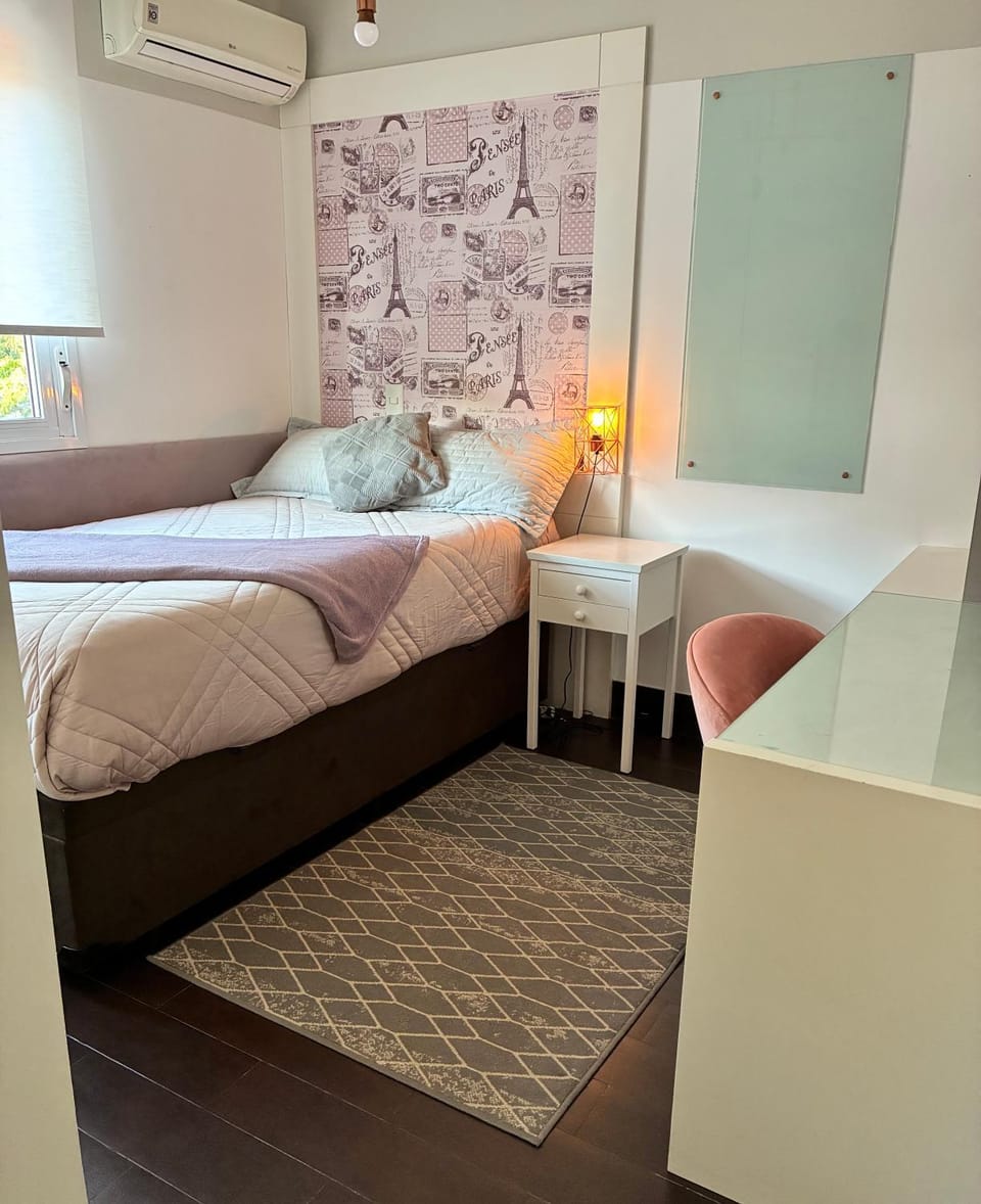 Refúgio em casa com quintal em SP para mulheres Vacation rental in Sao Paulo City