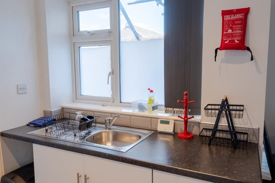 Spacious 1BDR - Monthly Discounts - Fast Wifi - Balsall Heath Apartment in Birmingham