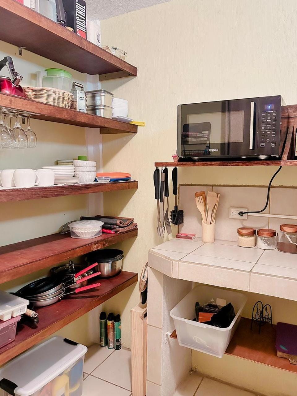 Kitchen or kitchenette