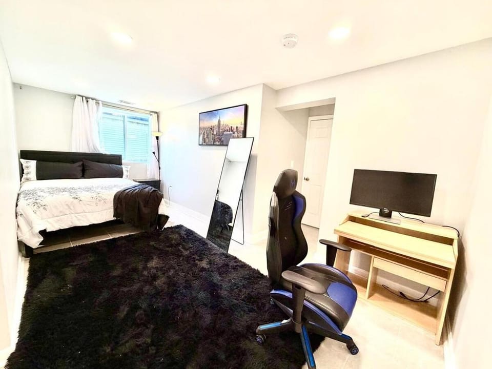 Prime DMV Stay Apartment in White Oak