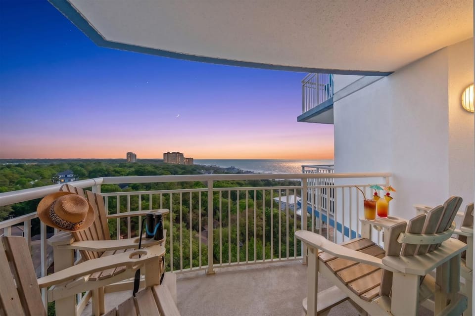 Fun 2br Oceanview in One of Myrtles newer Resorts Resort in Myrtle Beach