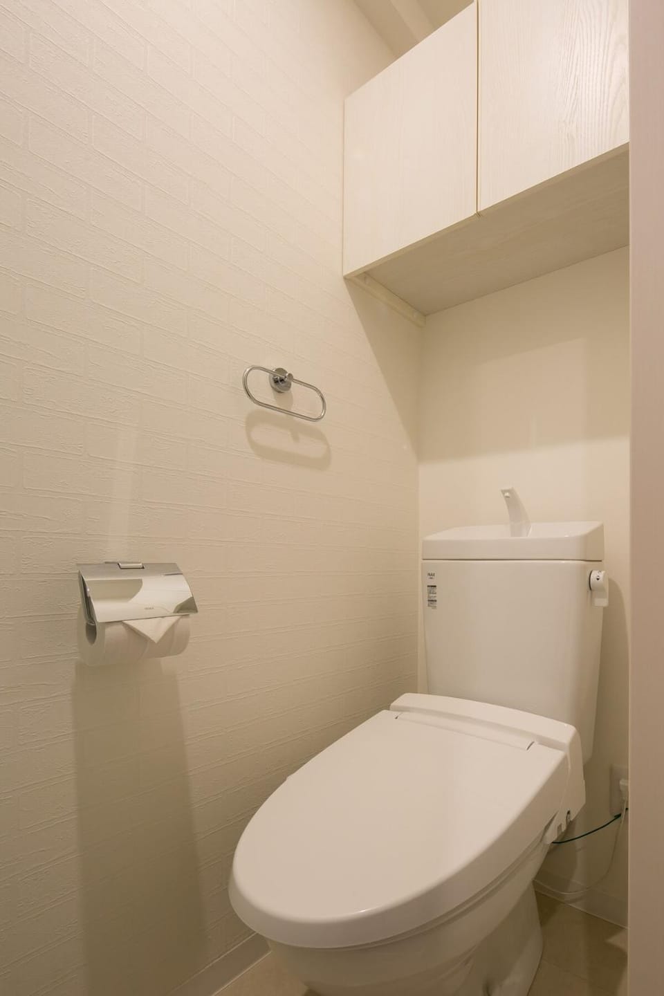 Toilet, bidet