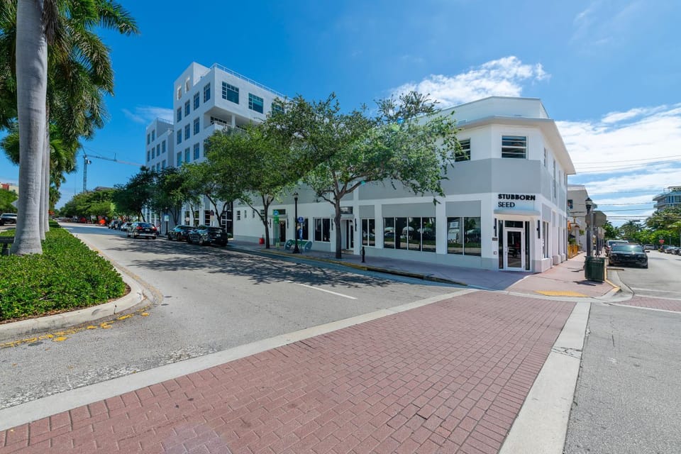 Property building, Restaurant/places to eat
