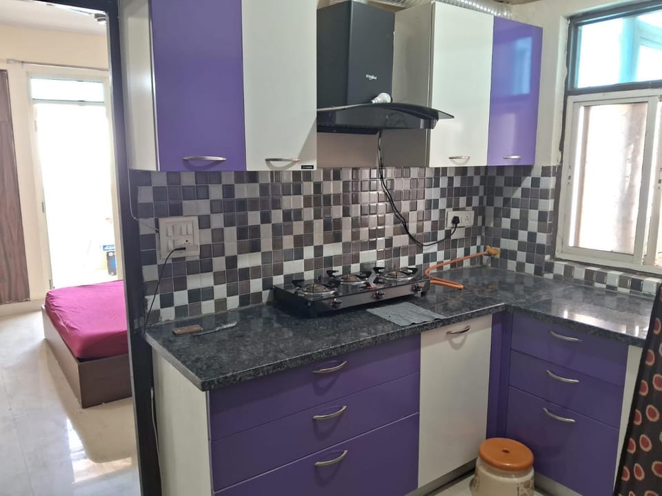 Friendly Service Apartment Apartment in Uttar Pradesh
