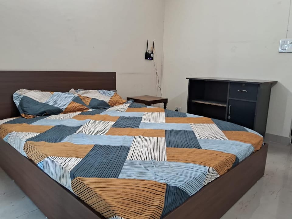 Friendly Service Apartment Apartment in Uttar Pradesh