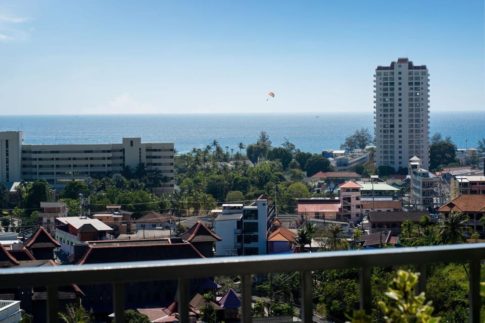 Property building, Day, Natural landscape, Bird's eye view, City view, Sea view