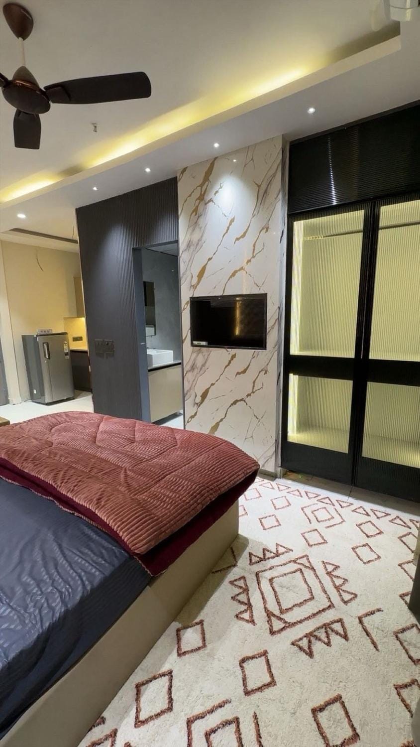 Fusion ufaria Mall Apartment in Noida