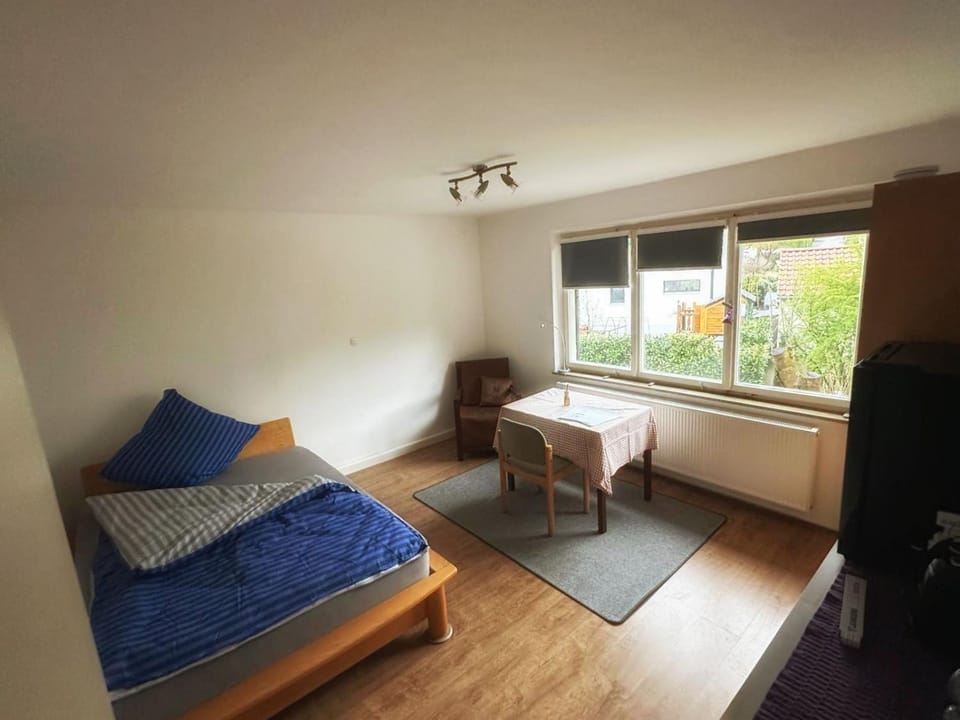 Bed, Photo of the whole room, Seating area, Bedroom