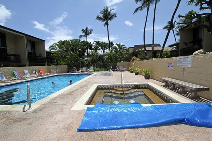 Kihei Garden Estates #C-208 Fully Renovated Loft-Style unit, Shared Hot Tub Apartment in Kihei