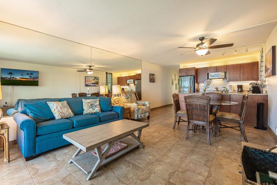 Leinaala Oceanfront #100 Steps from Ocean Steps from Pool, A/C Ocean Views Apartment in Kihei