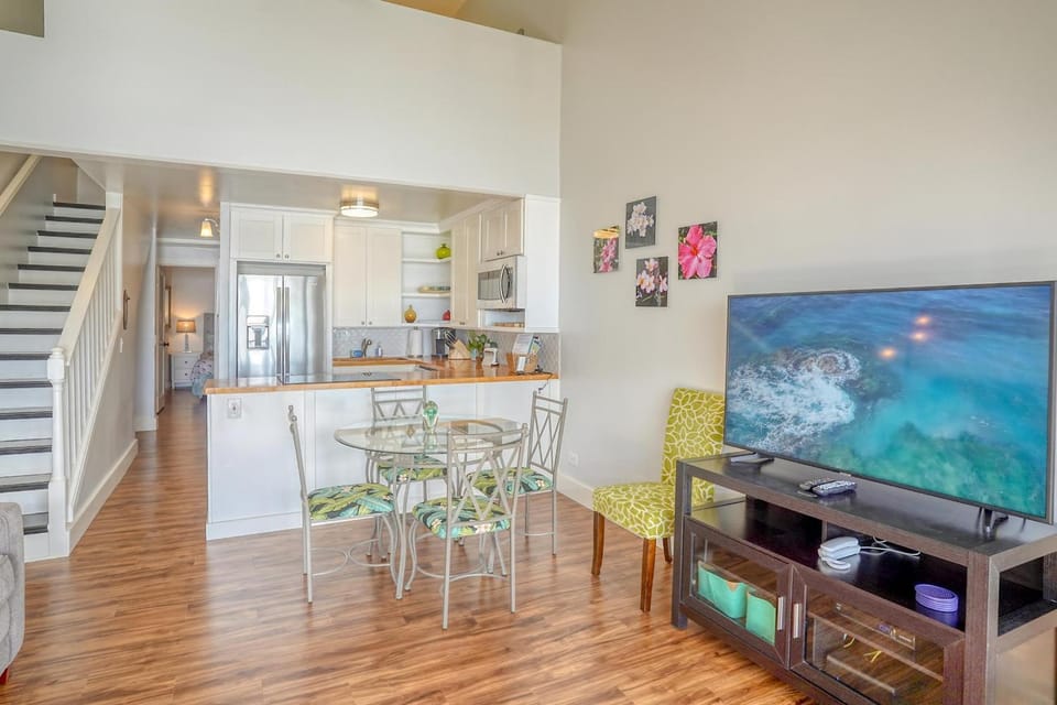 Maalaea Banyans #403 Ocean Front Location, Top Floor, Excellent View, Wifi Apartment in Maalaea