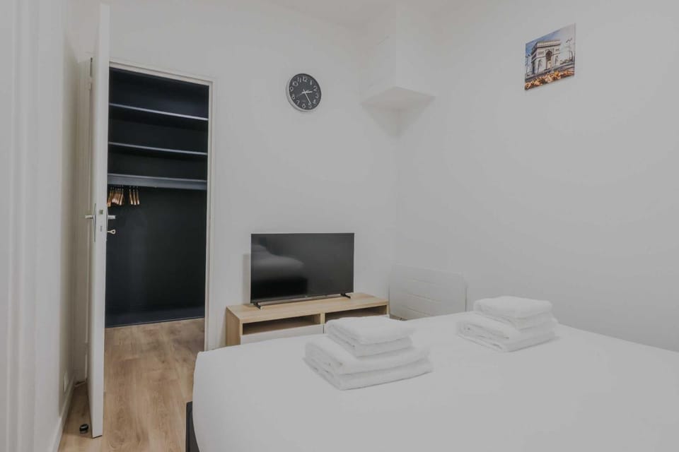 TV and multimedia, Bedroom
