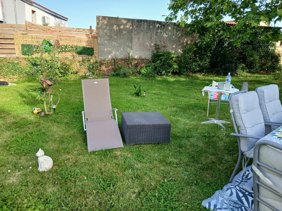 chambre chez hote familiale 2, 4, 5,6 Bed and Breakfast in Pays de la Loire